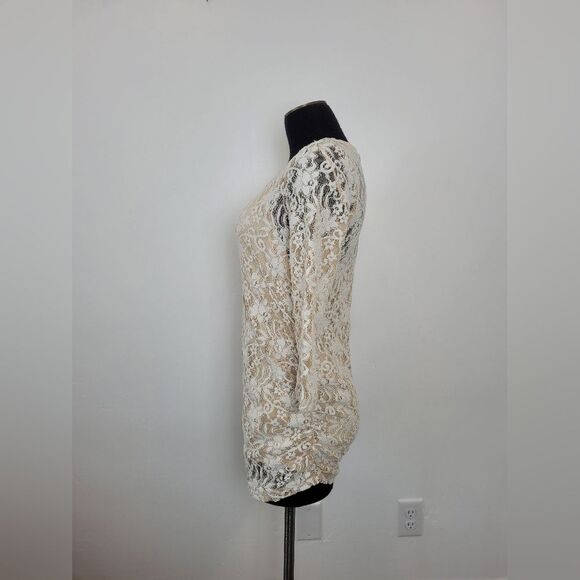 Jessica Simpson Maternity Top Lace Sheer Beige Gold Formal Event Dressy Small - Picture 3 of 11